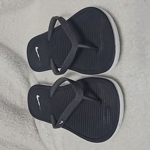 Women's Nike solarsoft thong flip flops